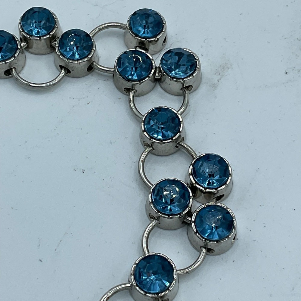 “GEOMETRIC BLUE STONE SILVER NECKLACE”. Statement Piece Costume Jewellery. - Picture 7 of 14